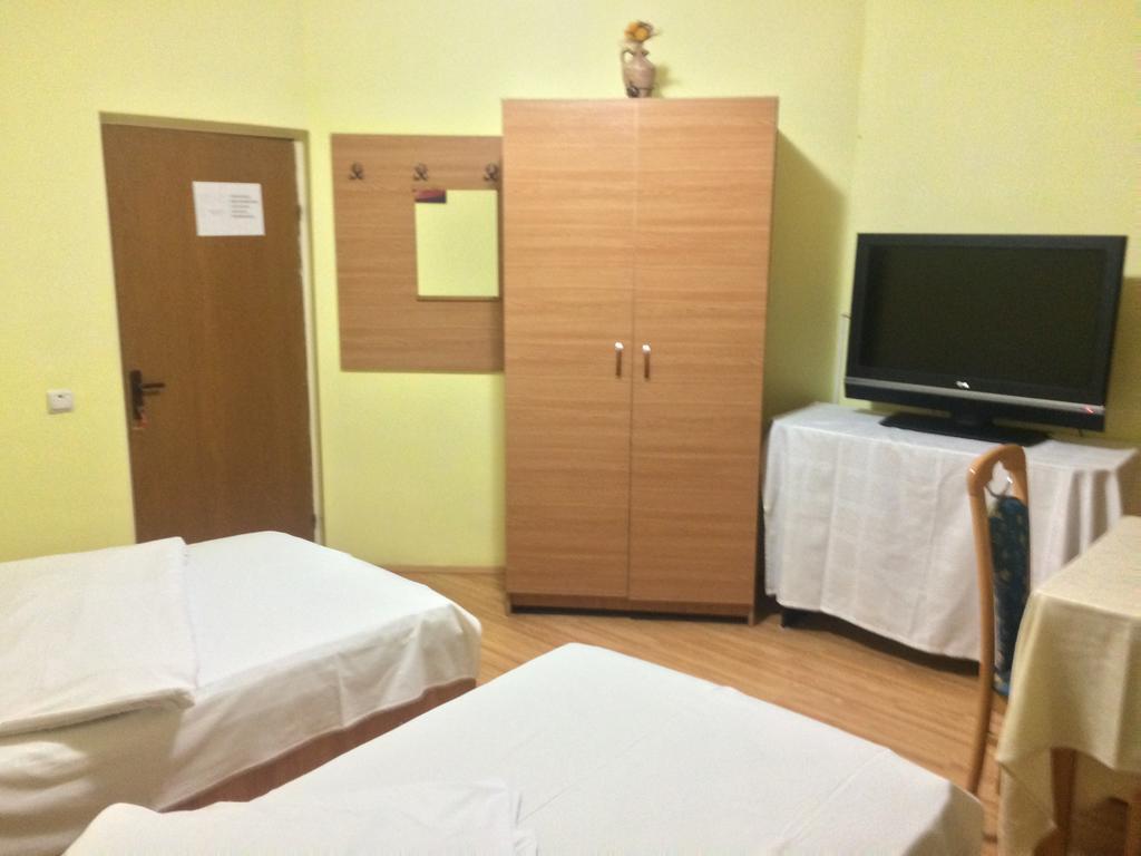 Pensiunea Residence Râmnicu Vâlcea Exteriör bild